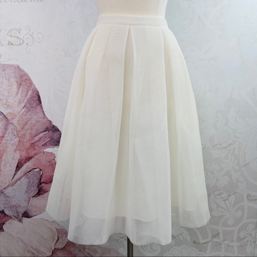 Soprano Off White Mesh Pleated Skirt Size XL